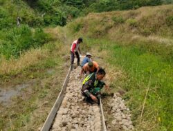 Dukung Program Desa, Babinsa Bersama Warga Bangun Rambat Beton