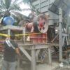 Polres Pasaman Barat Pasang Garis Polisi Stund Crusher Nagari Muaro Kiawai Hilir