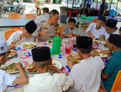 Jumat Berkah: Kasat Lantas Polres Pidie Jaya Makan Siang Bersama Anak Panti Asuhan