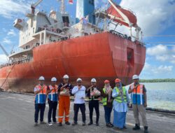 Kolaborasi Pelindo Group di Belawan Apresiasi Last Call Vessel 2023