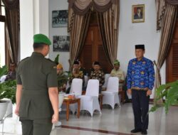 PemkoLangsa menggelar upacara dalam rangka memperingati HUT Ke-67 LVRI di Halaman Pendopo Walikota Langsa, Kamis (18/01/2024).