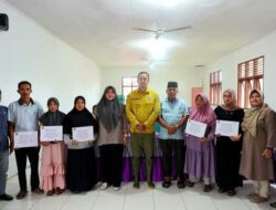 Ahli Waris Korban Tersembar Petir Terima Bantuan Rp.15 Juta Dari Kemensos RI Yang di Serahkan Langsung Oleh Bupati Sijunjung