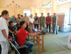 Antusias, Belasan Saksi Partai Hadiri Rekap Suara Di PPK Kecamatan Gunung Tuleh, Ketua PPK, Berjalan aman dan lancar di kawal TNI, Polri, Panwascam
