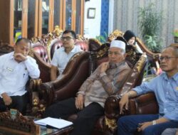 Bupati Hamsuardi Bersama Ketua DPRD Erianto Mengikuti Rakor Bersama Menko PMK lewat Zoom