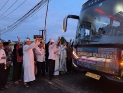 331 Jemaah Calon Haji Asal Pasaman Barat Diberangkatkan