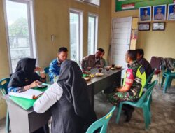 Babinsa Himbau Kamtibmas Dengan Aparat Desa