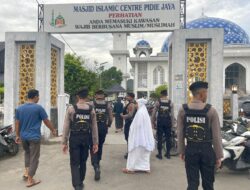 Sinergi Polres Pidie Jaya dan Polsek: Pengamanan Sholat Idul Adha 1445 H Berjalan Aman dan Tertib