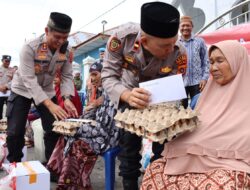 Peringati Hari Bhayangkara ke 78, Polres Aceh Tengah Lagi Berikan Bantuan Sosial Sembako Pada Warga Yang Membutuhkan