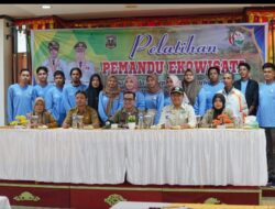 Bupati Sijunjung Membuka Kegiatan Pelatihan Ekowisata Berbasis Alam