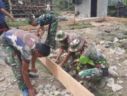 Anggota Satgas TMMD ke-121 Kodim 0106/Ateng Mulai Membangun Pondasi RTLH