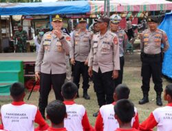 Kapolres Pidie Jaya Tinjau Latihan Paskibra, Tekankan Jaga Kesehatan dan Disiplin