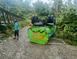 Truk Tangki Pembawa Air BersihTerbalik di Jalan Lintas Bener Meriah Loksemawi