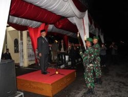 Polres Aceh Tengah Ikuti Upacara Taptu dan Pawai Obor Dalam Rangka Memperingati HUT RI Ke-79