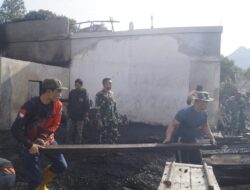 Dandim: Tinjau Satu Unit Rumah Hangus Terbakar Di Bener Meriah