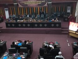 Penyampaian Visi – Misi Calon Bupati dan wakil Bupati Pasangan Sahabat
