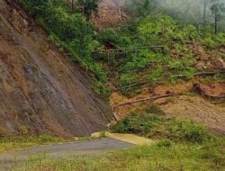 Di Perkirakan Karena Curah Hujan Semakin Tingi, Jalan Lintas Belangkejeren-Pining Tertimbun Longsor.