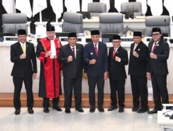 Hadiri Pelantikan Pimpinan DPRD Jabar Masa Jabatan 2024-2029, Bey: Fokus Kita Adalah Pembangunan Berkelanjutan