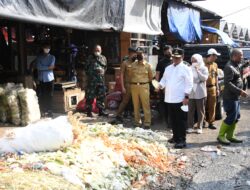 Usai Lakukan Peninjauan, Sekda Jabar Koordinasikan Penanganan Sampah Pasar Caringin