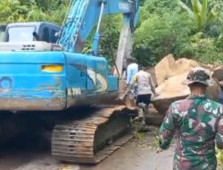 Bencana Alam Kembali Terjadi Di Jalan Uning-Pamar, Polisi Dan TNI Lakukan Penanganan Dilokasi