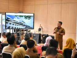 Sekda Herman Suryatman Perkenalkan Kredit Jabar Caang, Targetkan 600 Ribu Perempuan Wirausaha di Desa