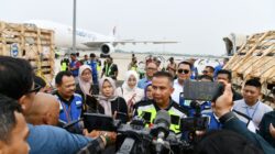 Bey Machmudin Sambut Kedatangan Kargo Perdana di Bandara Kertajati