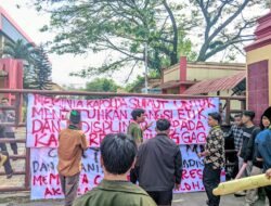 Mahasiswa Gerduk Polda Sumut Minta Copot Kapolres Madina