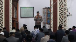 Polres Aceh Tengah Gelar Safari Subuh Di Dua Masjid, Kapolres : Sampaikan Bahaya Perjudian Dan Rekruitmen Agt Polri