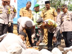Kapolres Bener Meriah Laksanakan Peletakan Batu Pertama Pembangunan Rumah Layak Huni