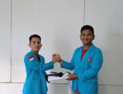 Serah Terima Jabatan: Alwan Samri Berikan Mandat kepada Ahmad Farhan Ridwan sebagai PJ. Ketua MPM USM