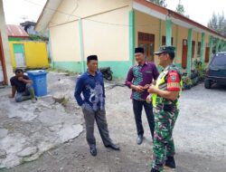 Babinsa Koramil 02/Wps, Jalin Komunikasi Sosial Dengan Tenaga Pendidik