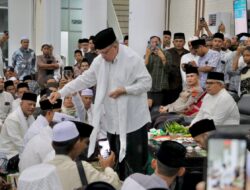 Kapolres dan Bupati Pidie Jaya Hadiri Prosesi Peusijuk Pimpinan Baru Ponpes Darul Munawwarah
