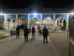 Ibadah Nyaman, Keamanan Terjamin! Polres Pidie Jaya Lakukan Pengamanan Tarawih