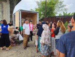 Menyambut Idul Fitri, Yayasan Kasih Dharma Peduli dan Lotus Love Charity Group Berbagi Sembako.