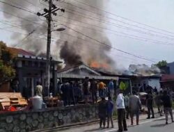 4 Rumah Hangus Terbakar di Kecamatan Bukit