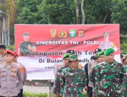 Jelang Hari Raya Idul Fitri 1446 H, TNI – Polri di Aceh Tengah Gotong Royong Bersihkan Masjid