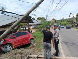 Microsleep Sebabkan Laka Tunggal, Satlantas Polres Pidie Jaya dan Polsek Bandar Baru Tanggap Amankan Lalu Lintas
