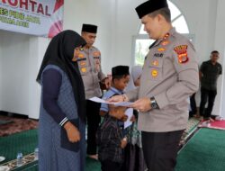 Polres Pidie Jaya Perkuat Iman dan Kepedulian Lewat Binrohtal dan Santunan Anak Yatim