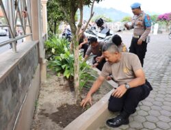 Sambut Hari Bhayangkara ke-79, Kapolres Aceh Tengah dan Ketua Bhayangkari Gelar Bakti Religi di Masjid At-Taqwa