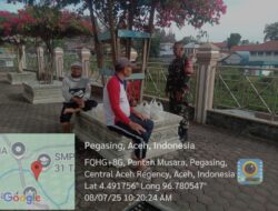 Babinsa Tekankan Masyarakat, Membersihkan Lahan Jagan Dengan Cara di Bakar