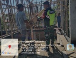 Wujud Kepedulian Babinsa Melaksanakan Bhakti Bersama Masyarakat Desa Alur Badak