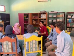 Mahasiswa KKN Tematik Leterasi Universitas Riau Bersama Kim Lembaga Tepak Sirih Literasi Sekolah Di SMP N 1