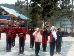 Bentuk Siswa yang Berkarakter, Babinsa Ajarkan Materi PBB