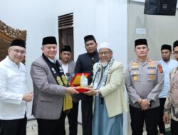 Kapolres Pidie Jaya Dampingi Komjen Pol (Purn) Rycko Amelza Beri Kuliah Kebangsaan di Pesantren$