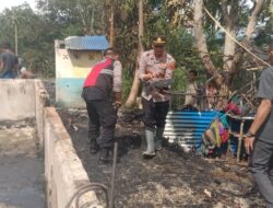 Tiga Rumah di Bener Meriah Ludes Terbakar, Polisi Turun Bantu Bersihkan Material Sisa Kebakaran