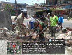 Wujud Kepedulian Babinsa Melaksanakan Komsos Bersama Masyarakat Desa Wih Nareh