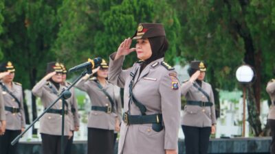 Polwan Polda Sumut Gelar Ziarah ke Taman Makam Pahlawan dalam Rangka Hari Jadi ke-77