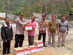 Polres Bener Meriah Salurkan Bantuan Sosial untuk Korban Kebakaran Rumah di Kampung Amor