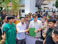 Ketua FABEM RIAU Menghimpun Aliansi Anak Kuansing Bersatu Gelar Aksi Damai di Kejari Kuansing, Desak PT Agrinasas Palma Nusantara Penuhi Hak Masyarakat