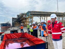 Tingkatkan Kesiapsiagaan, SPMT Branch Belawan Gelar Drill Oil Spill Response (OSR)