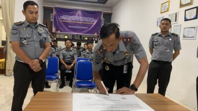 Rutan Bener Meriah Tandatangani Komitmen Bersama Petugas Pemasyarakatan dalam Memberantas HALINAR